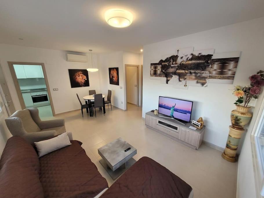 Chalet Adosado Acogedor Busot อาลิกันเต ภายนอก รูปภาพ
